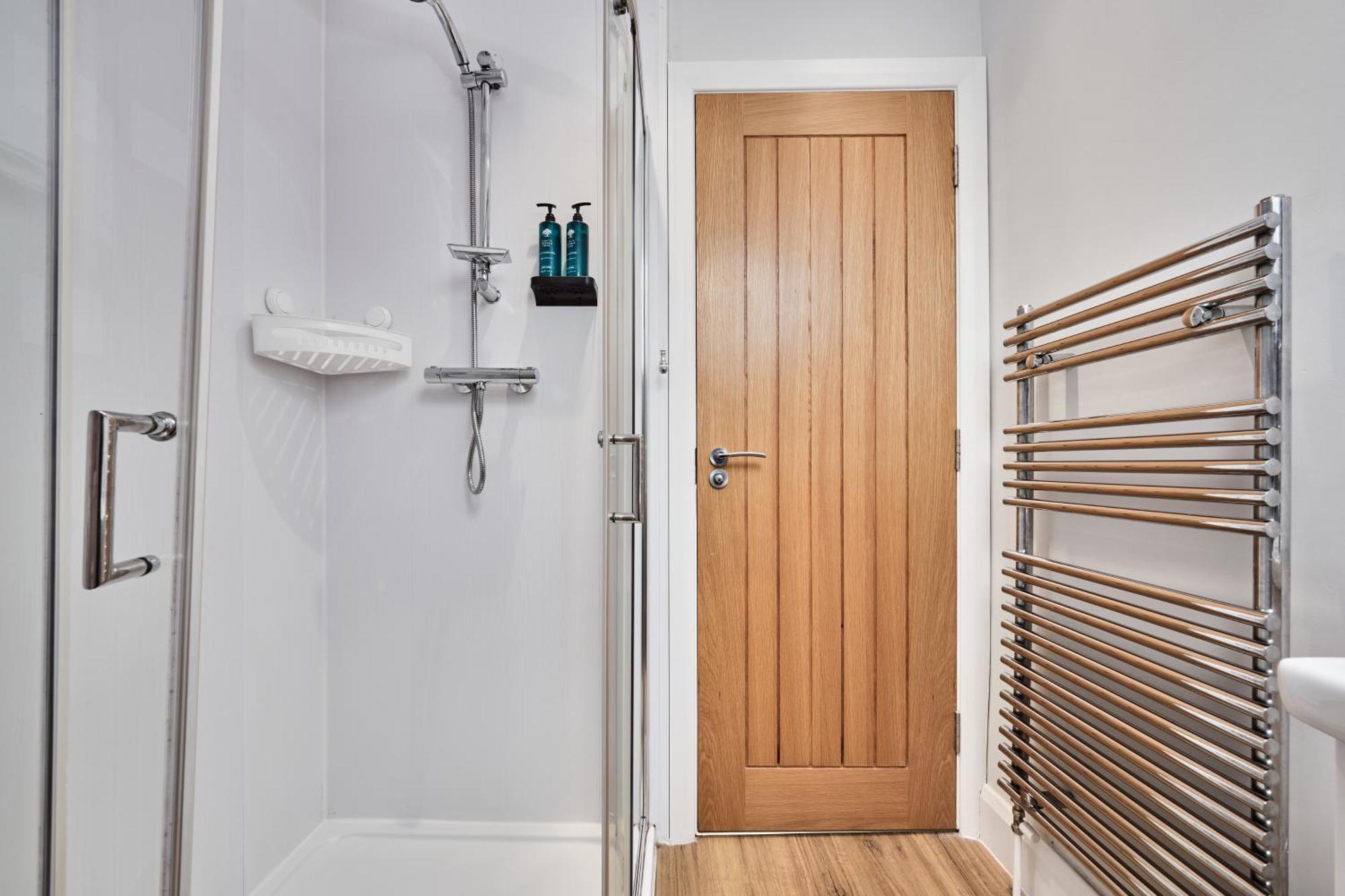 3 Princess Green - Portrush By The Sea Экстерьер фото