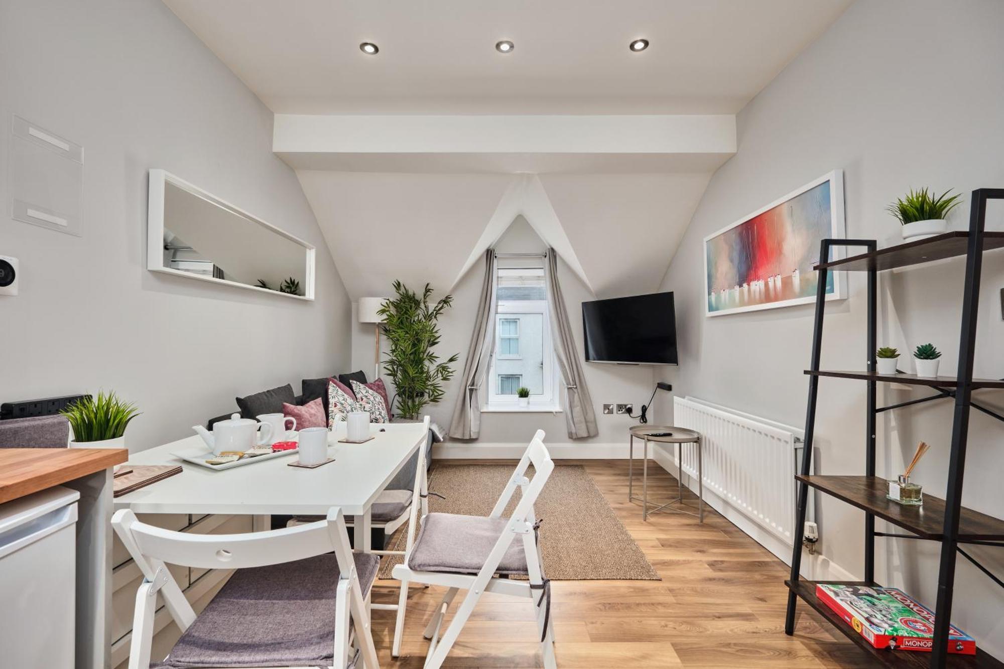 3 Princess Green - Portrush By The Sea Экстерьер фото